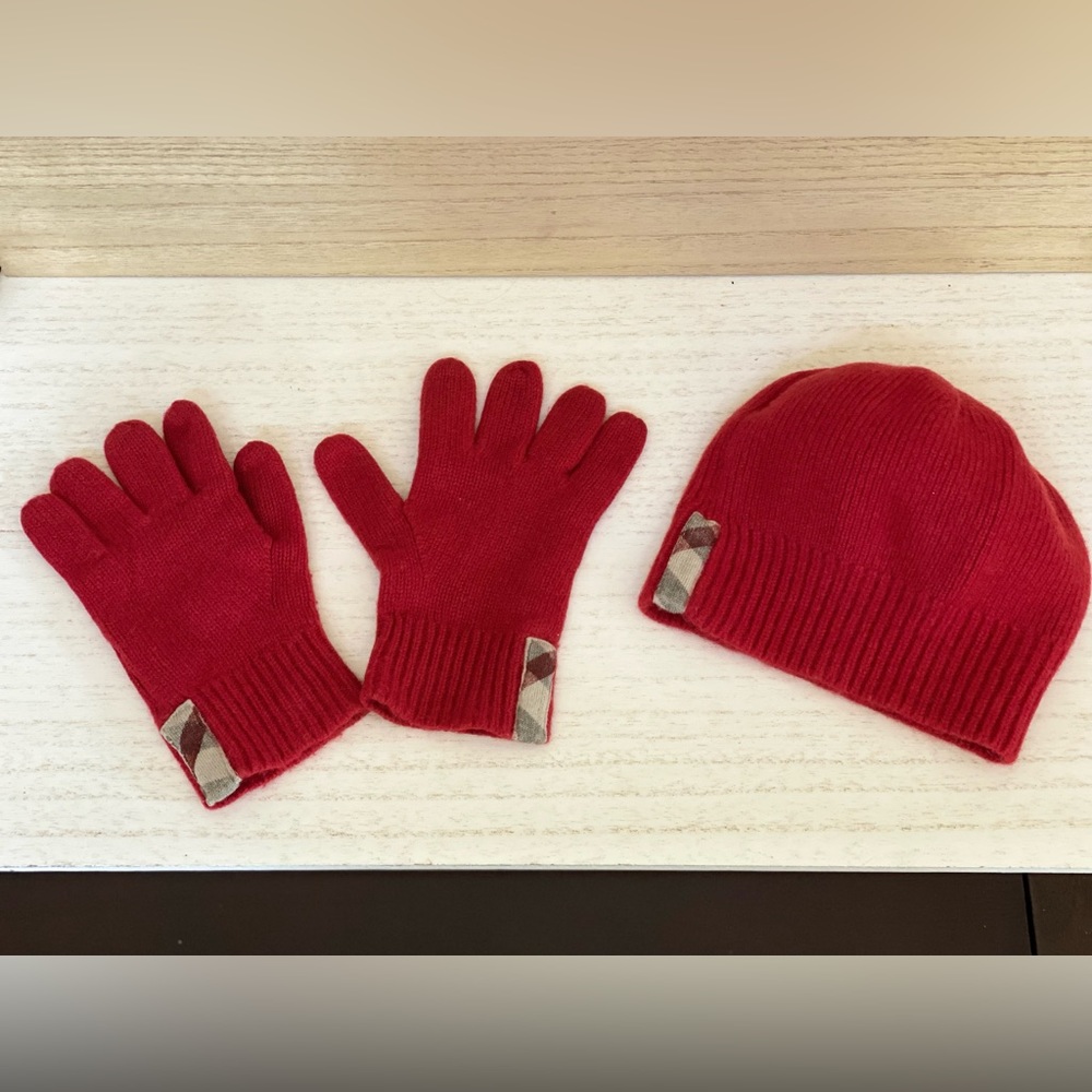 BURBERRY Children Girls Kids Red Cashmere Checks Beanie & Gloves